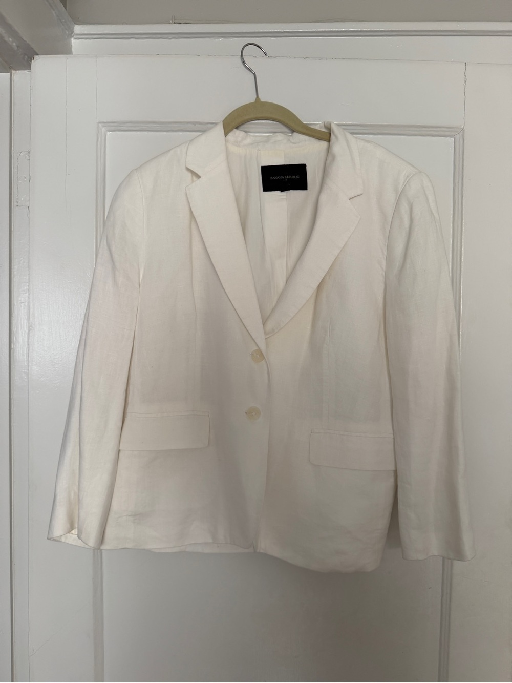 Banana Republic Cream Two-Button Women's Blazer